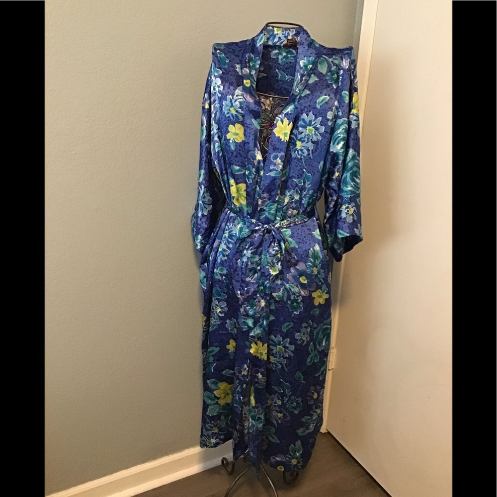 California Dynasty Beautiful Robe - Picture 1 of 8